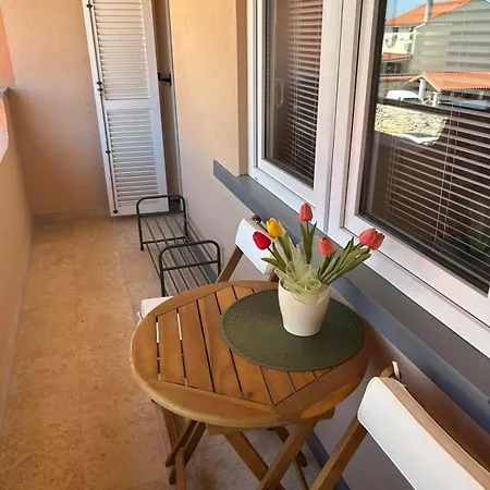 Cozy Studio, Rosi 1, With Free Public Parking And Free Wifi アパート