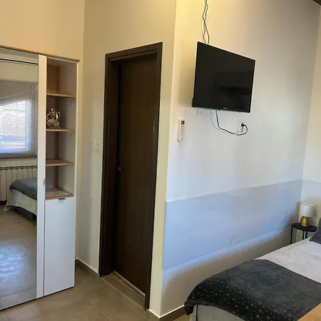 アパート Cozy Studio, Rosi 1, With Free Public Parking And Free Wifi *