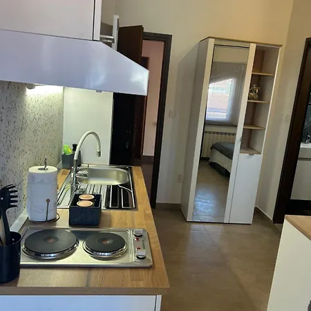 Διαμέρισμα Cozy Studio, Rosi 1, With Free Public Parking And Free Wifi *