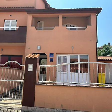 Cozy Studio, Rosi 1, With Free Public Parking And Free Wifi Apartment